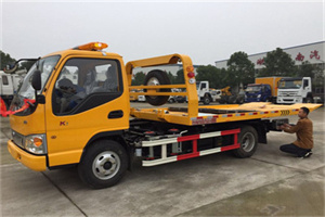 夏河哪里有拖车服务